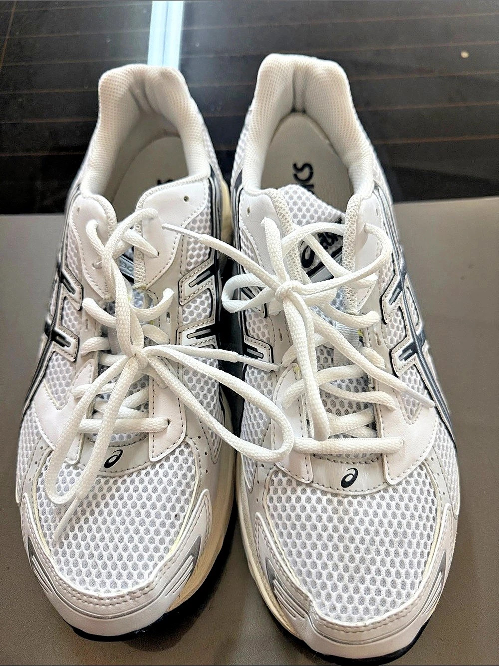 ASICS GEL-NYC White & Black Athletic Shoes